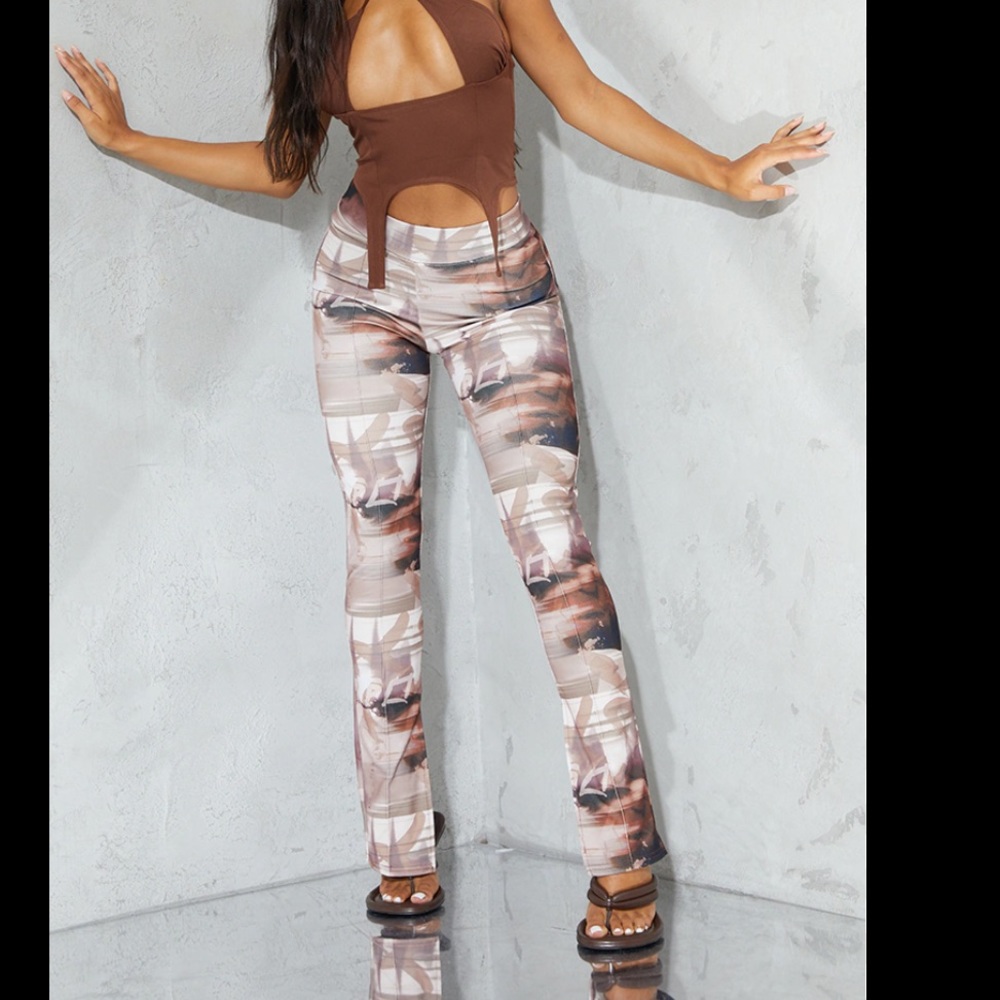 Brown pattern split hem pants